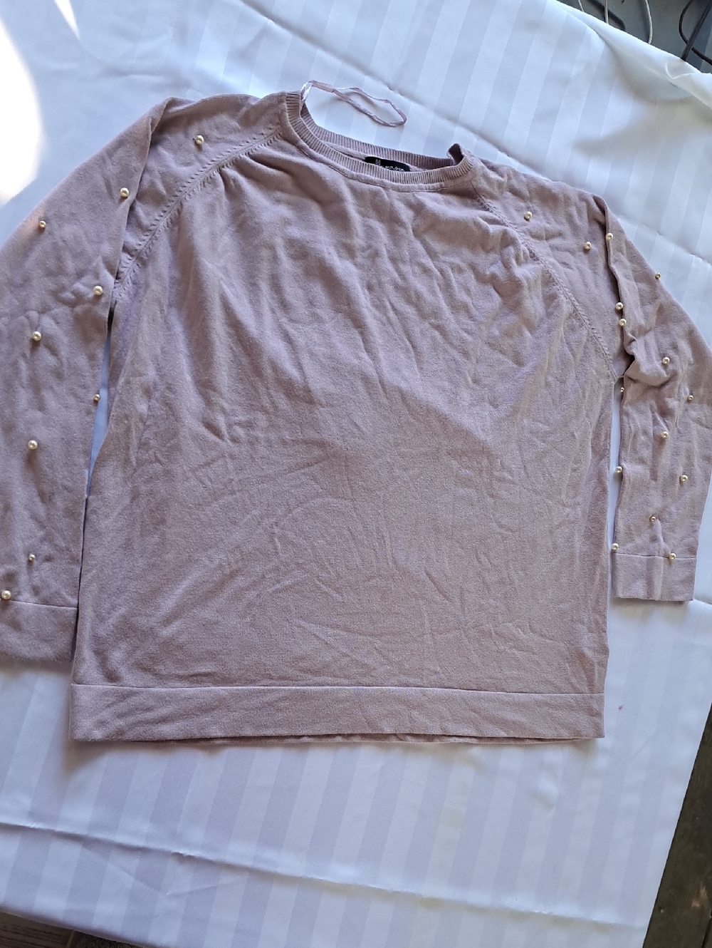 Women's Pearl-Embellished Long Sleeve Sweater - Light Mauve